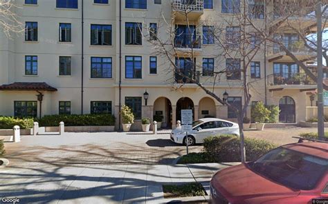 Condominium sells for $1.8 million in Palo Alto